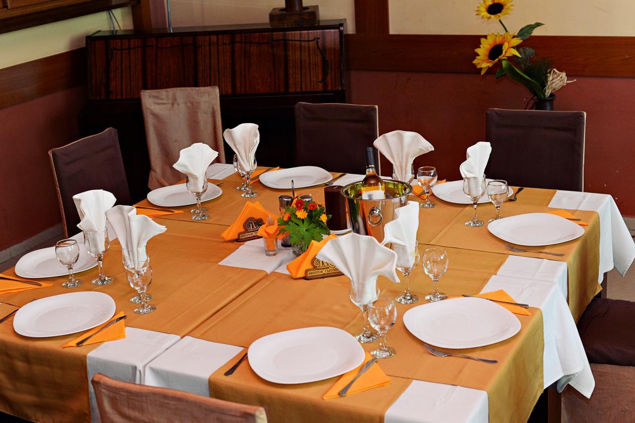 Family Art-Hotel Zora Vratsa Экстерьер фото