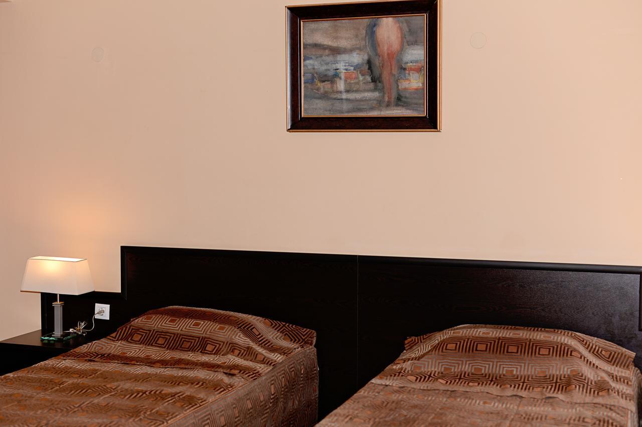 Family Art-Hotel Zora Vratsa Экстерьер фото