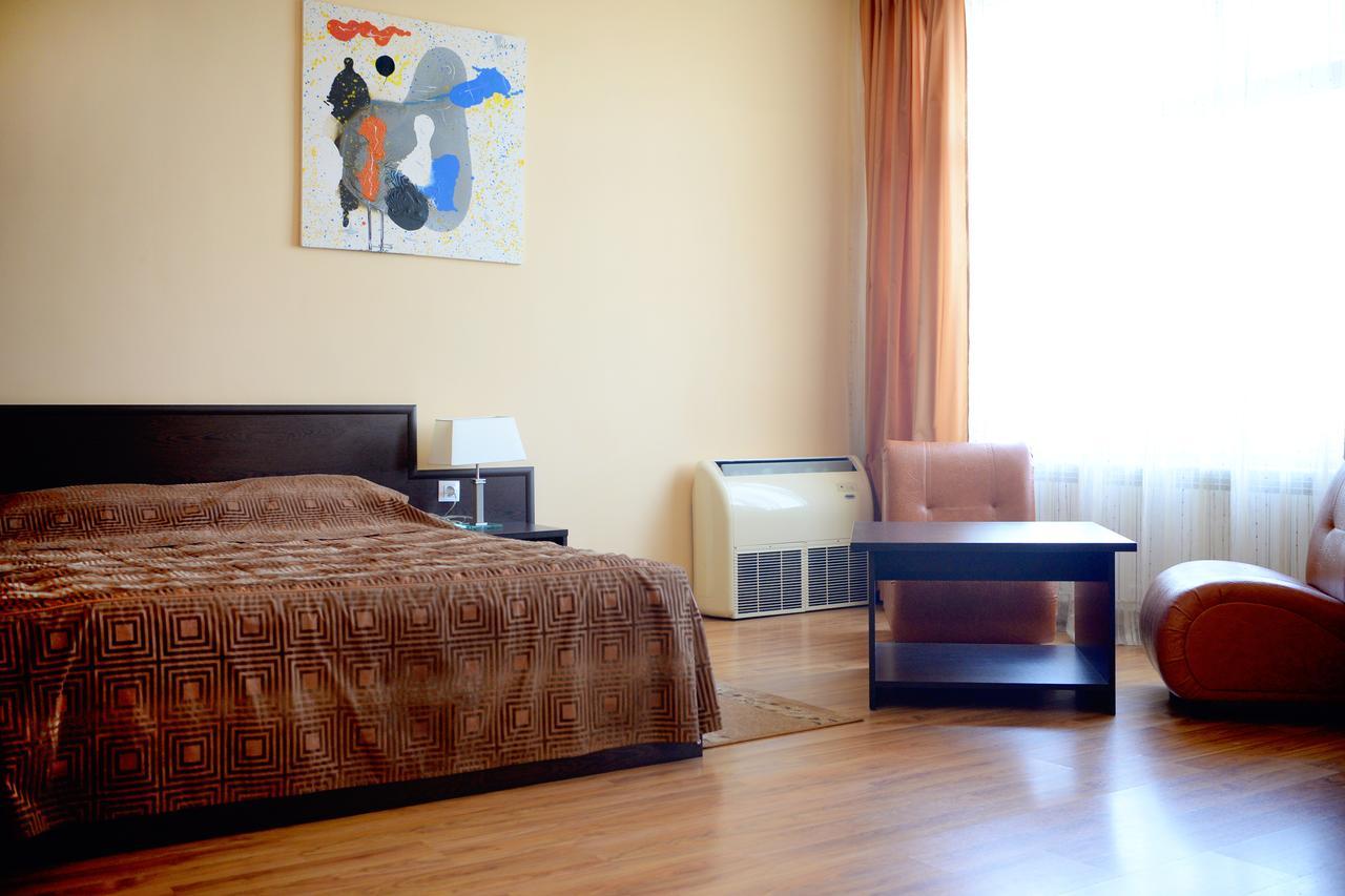 Family Art-Hotel Zora Vratsa Экстерьер фото